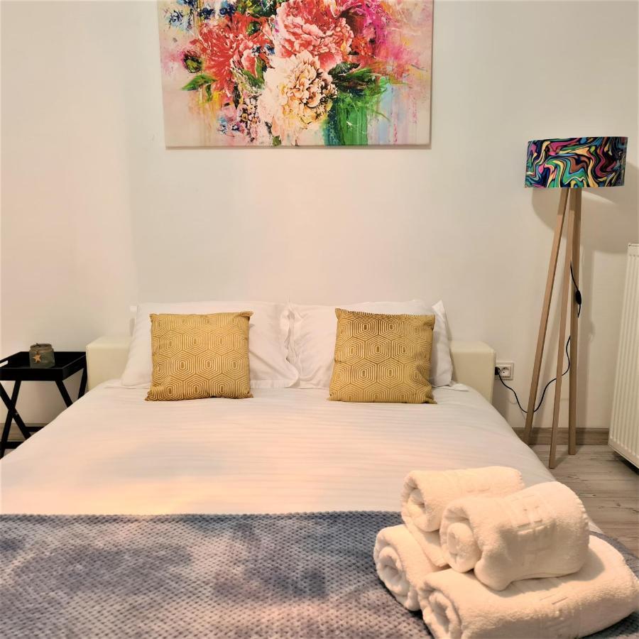 Central Bucharest World Apart-Hotel Екстер'єр фото
