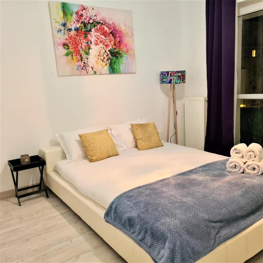 Central Bucharest World Apart-Hotel Екстер'єр фото